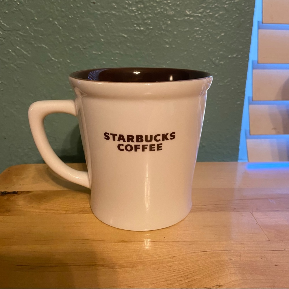 Starbucks 2009 mug White Bone China with chocolate